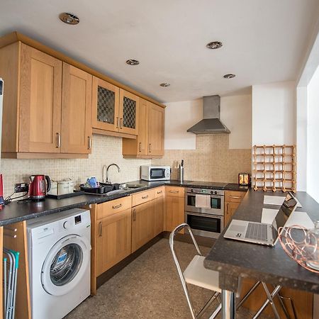 Grosvenor Pad - Lovely 2-Bed Flat - Free On Street Parking Bath Exterior photo